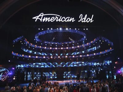Un hombre asesina a la supervisora musical de "American Idol" y a su marido en Los Ángeles