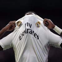 El Bernabéu vive 'noche triste” por eliminación del Real Madrid en Champions (Video)