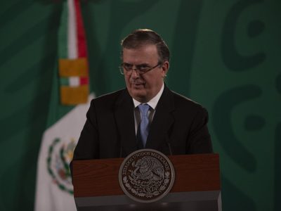 EU no reabre frontera, por variante delta: Ebrard