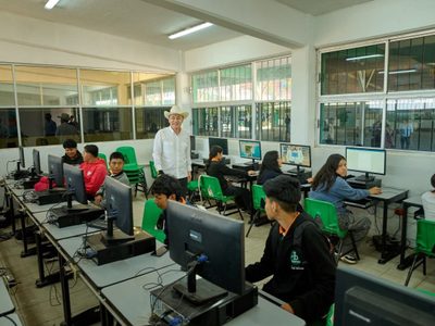 Gobernador Durazo lleva educación emocional a las escuelas de Sonora