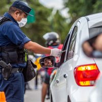 Varados en el país: comienza la inscripción para obtener el permiso y estos son todos los requisitos