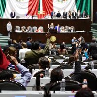 La Cámara de Diputados aprueba controversia constitucional contra salarios del INE