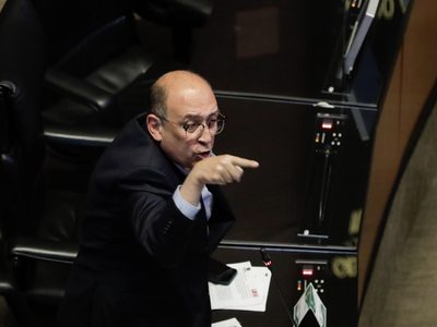 Rubén Moreira regaña al gobierno de Sheinbaum por declaraciones sobre protestas en EU