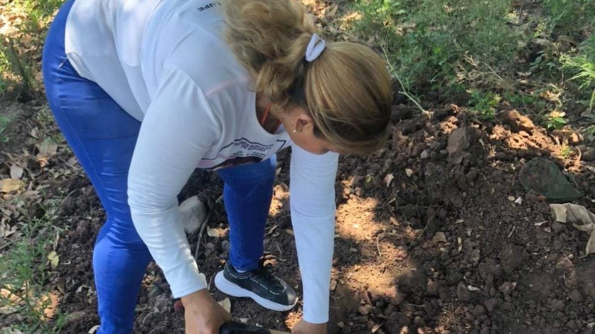 Cecilia Flores en la búsqueda de sus hijos