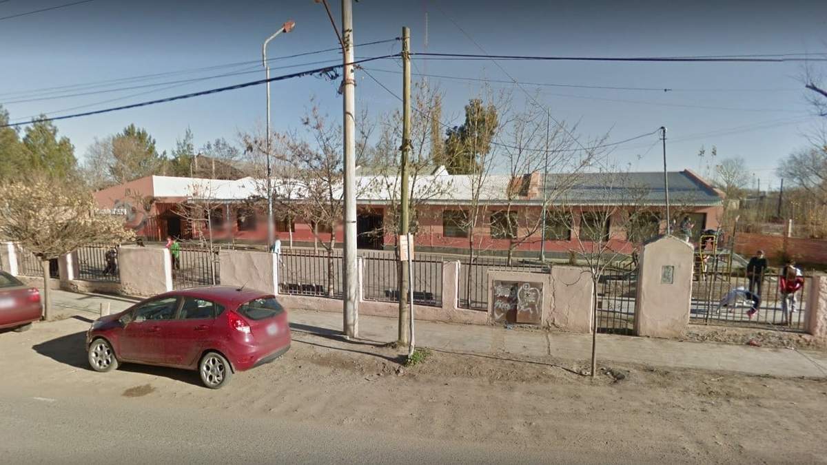 Escuela 234 de Plottier. Fuente: (Google Maps)