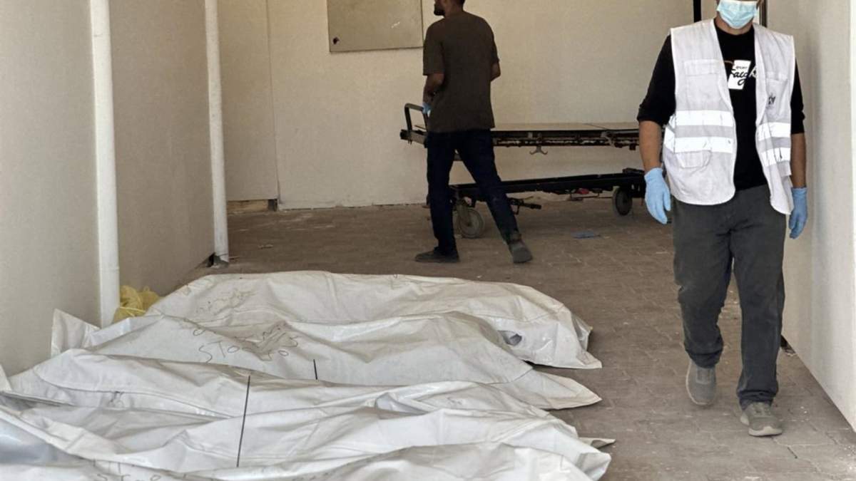 Las autoridades gazatíes dicen que hasta ahora han identificado menos de 80 de los 270 cuerpos entregados por Israel