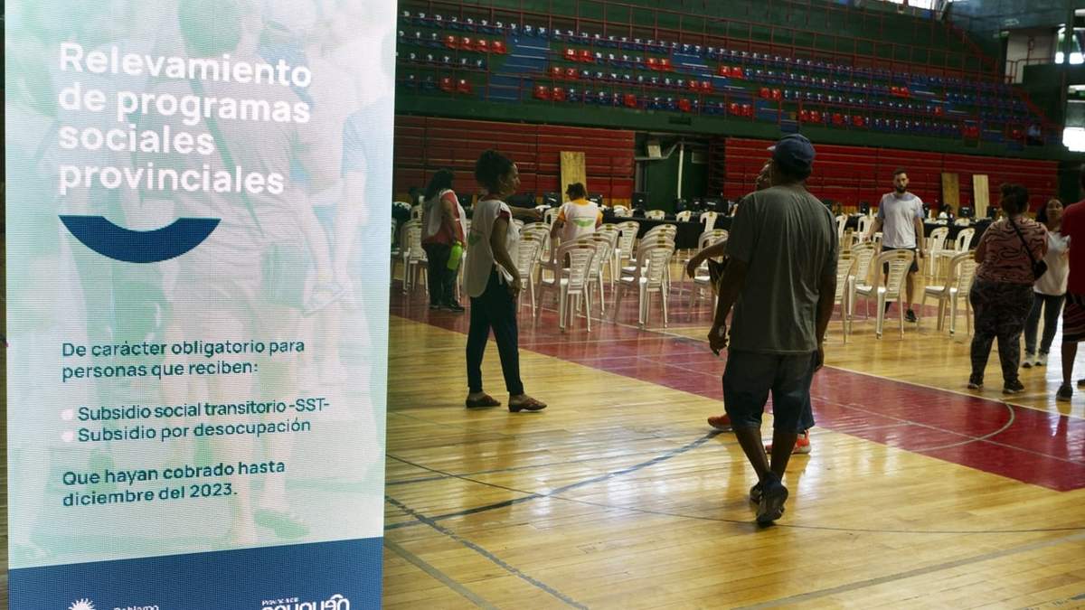 El relevamiento se hace en el estadio Ruca Che. Fuente: (Emiliano Ortiz)