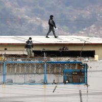 El presidente de Ecuador plantea a Colombia la deportación de mil 500 presos