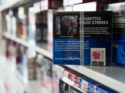 “Veneno en cada pitada”: Canadá sería el primer país en poner advertencias en cada cigarrillo