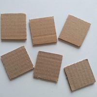 Si tenés retazos de cartón, guardalos y armá esta genial idea para poner en tu mesa de luz