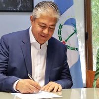 El Gobierno de Neuquén formalizó el contrato para el crédito de 100 millones de dólares de la CAF