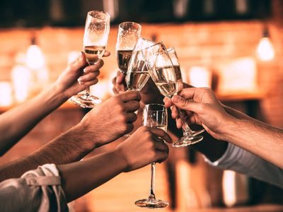 Prohíben los festejos por el Día del Amigo