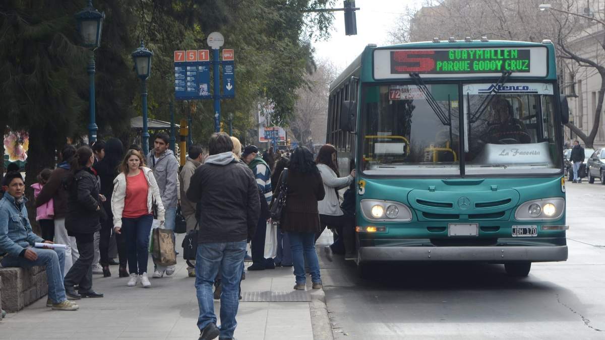 El pasaje mínimo en Mendoza cuesta $1.000, más del doble que en el AMBA, donde oscila entre $425 y $473