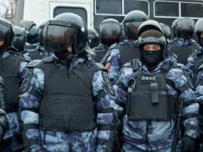 Autoridades rusas detienen a cerca de tres mil personas en protestas contra la invasión de Ucrania