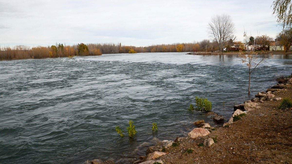 Río Neuquén. Fuente: (Twitter)