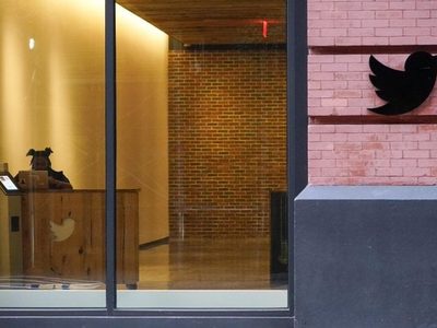 Empleados del Twitter de Musk se preparan para despidos masivos