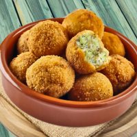 Croquetas de vegetales rellenas de queso: una opción rápida para comer algo ligero y nutritivo