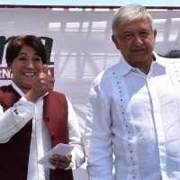 Morena acusa 'golpeteo político” contra Delfina Gómez