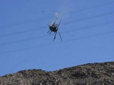 Explota helicóptero con rescatistas al enredarse con cables de alta tensión en Mexicali (video)