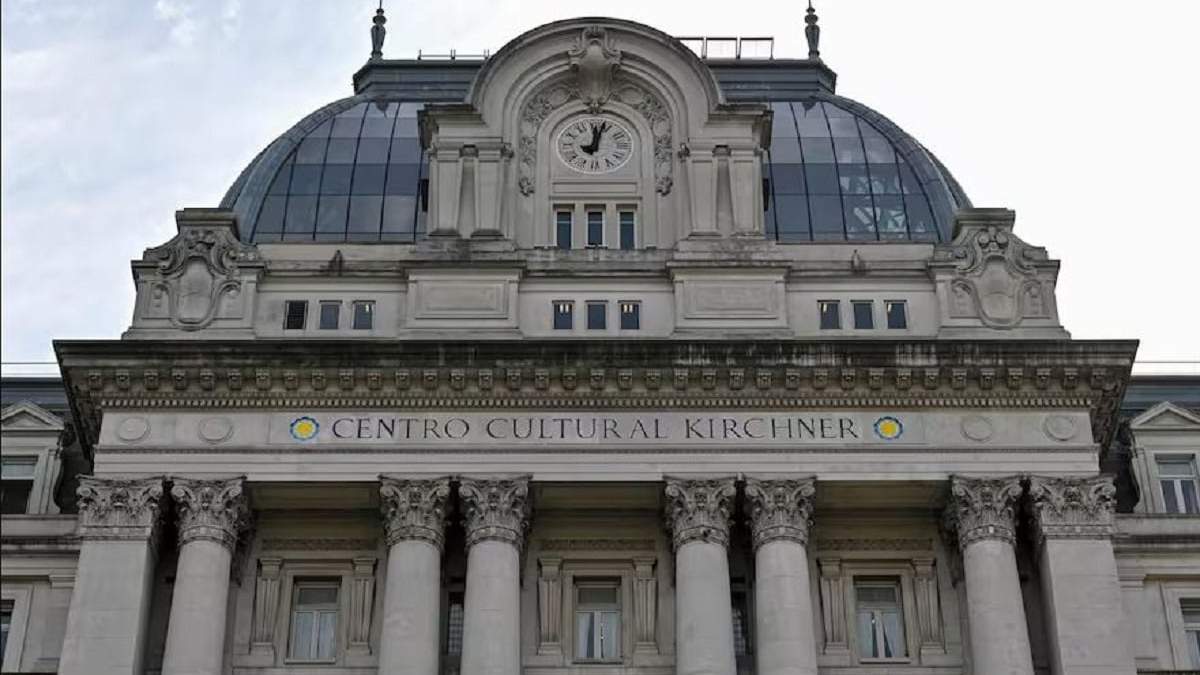 El Centro Cultural Néstor Kirchner será rebautizado con otro nombre por el actual gobierno de Javier Milei. Fuente: (La Nación)