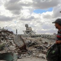 Israel lanzó nuevos ataques contra Gaza y suspendió la ayuda humanitaria