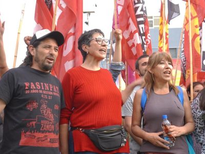 El Frente de Izquierda Unidad cerró su campaña electoral en el centro de la ciudad de Neuquén