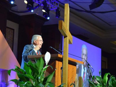 Críticos de AMLO se lavan las manos de su corresponsabilidad, dice consejero del Papa