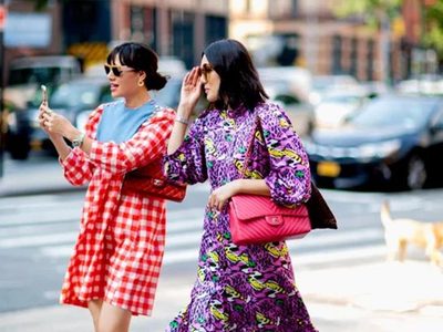 Estar a la moda y mantener tu estilo personal es posible: cómo combinar tus prendas como una experta