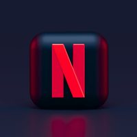 Netflix: si te gustan las películas de terror, esta sobre una amenazante muñeca androide te mantendrá pegado al sillón