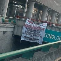 Con mantas, La Familia Michoacana amenaza con derramar sangre en Feria de Metepec