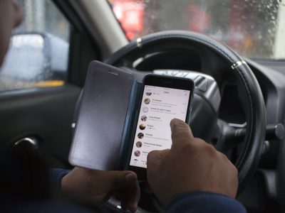 WhatsApp prueba la opción de denunciar mensajes concretos de una conversación