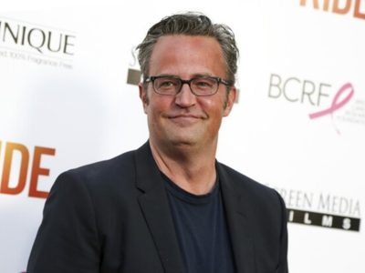 Muerte de Matthew Perry de “Friends” lleva a cargos contra médicos, su asistente y narcotraficante