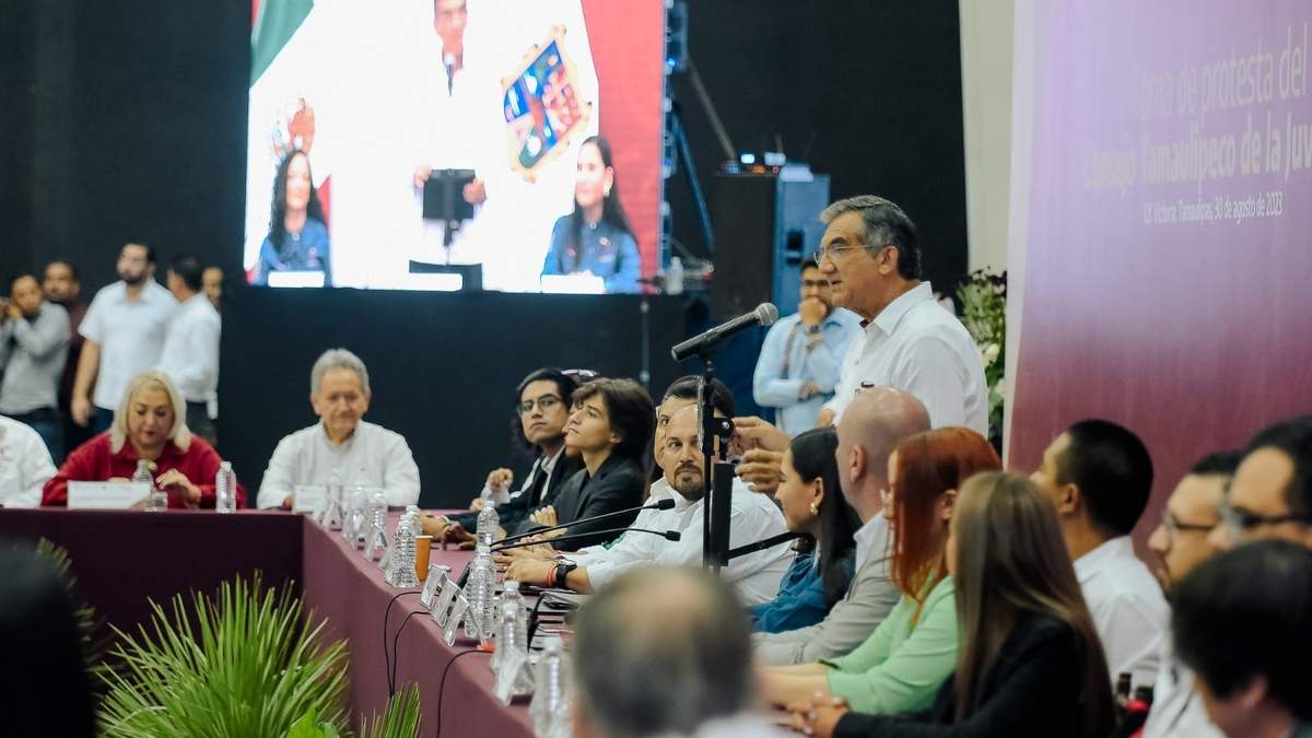 A trabajar, invita Gobernador a jóvenes, para disminuir desigualdad