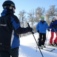 Instructores de esquí del cerro Chapelco manifestaron su descontento con la empresa concesionaria