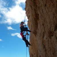 Recomiendan capacitarse para practicar la escalada en las montañas de Neuquén