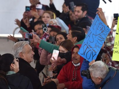 AMLO dice que entregará la banda presidencial a una persona “buena, inteligente y honesta”