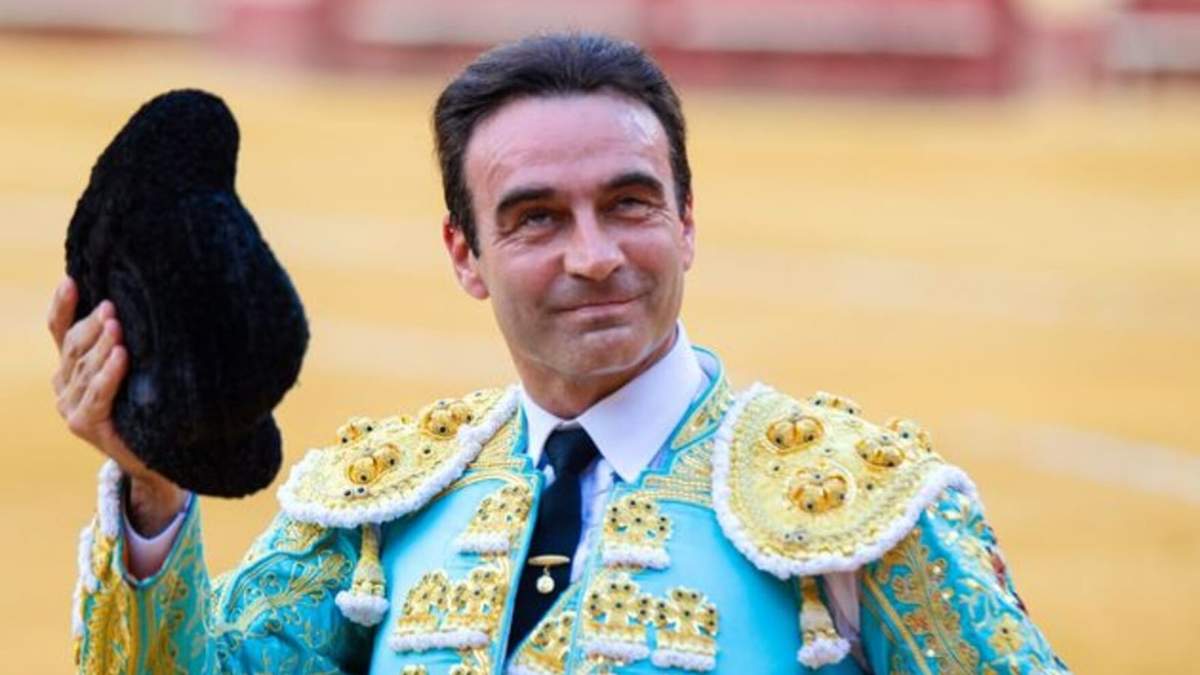 Enrique Ponce. Fuente: (Twitter)