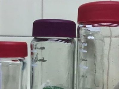 No tires los frascos de café instantáneo: creá estos organizadores para la cocina con mucha onda
