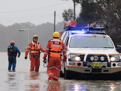 Sídney ordena evacuar a miles de personas por las inundaciones: se espera otra noche movida