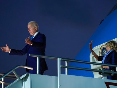 Tras maratónica conferencia en Palacio Nacional, Joe Biden despegó hacia EU desde el AICM