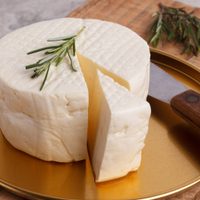 Queso fresco casero y fácil: súper cremoso e igual al comprado con solo 2 ingredientes