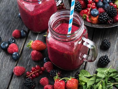 Un smoothie de frutos rojos y vino para disfrutar nuevos sabores