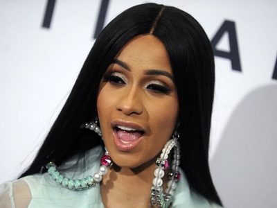 ¡Insólito! Cardi B hace esto es plena calle y ¡todos enloquecen!