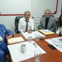 AMLO presenta a cuatro integrantes del grupo que hará propuesta de 'Constitución moral”