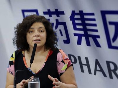 Primer paso de Vizzotti: autorizó la vacuna China y llegarán un millón de dosis