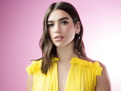 ¡Qué ángulo! Dua Lipa acaparó millones de me gusta con la prenda más pequeña de su clóset