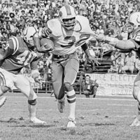 Legado deportivo de O. J. Simpson era grande antes de que acusaciones lo mancharan