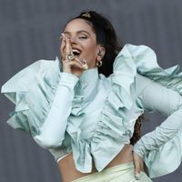 En un "juego de canciones" Rosalía es la mejor. ¡Así canta temas de Shakira y Ozuna!