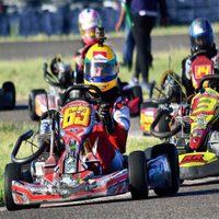 Neuquinos a las piñas en el autódromo de General Roca