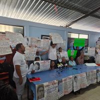 Familiares de víctimas de la Guerra Sucia piden una audiencia con Sheinbaum